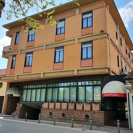 Hotel Perla Massa Lombarda 외부 사진