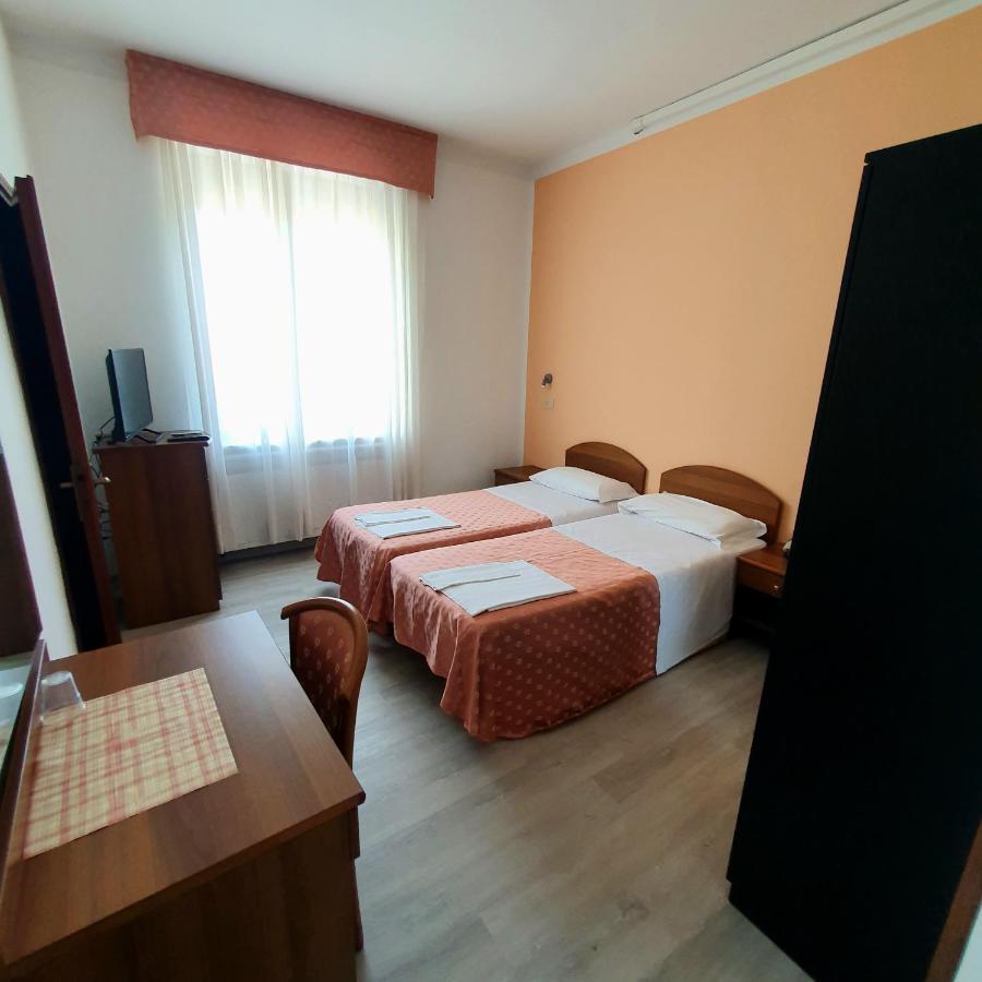 Hotel Perla Massa Lombarda 외부 사진