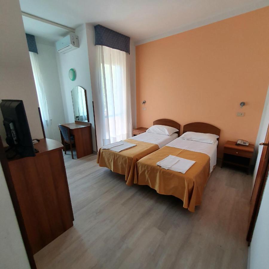 Hotel Perla Massa Lombarda 외부 사진
