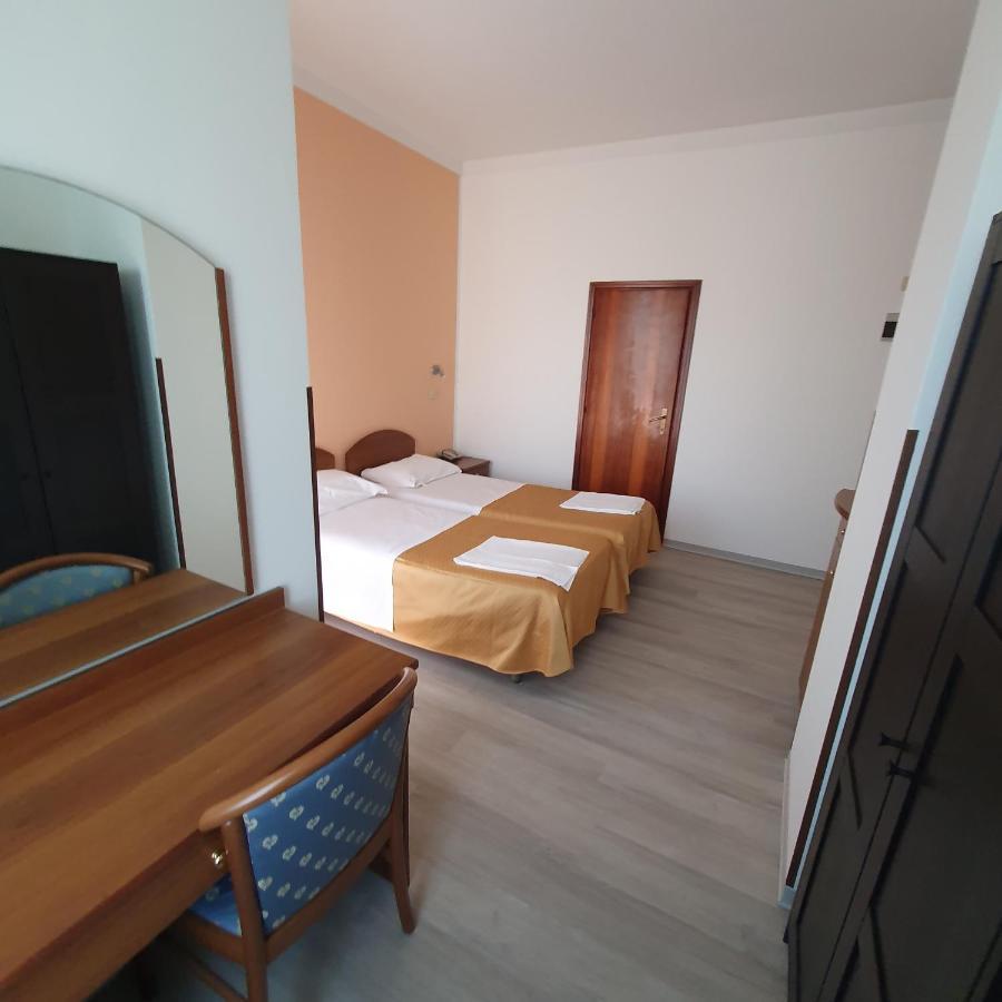 Hotel Perla Massa Lombarda 외부 사진