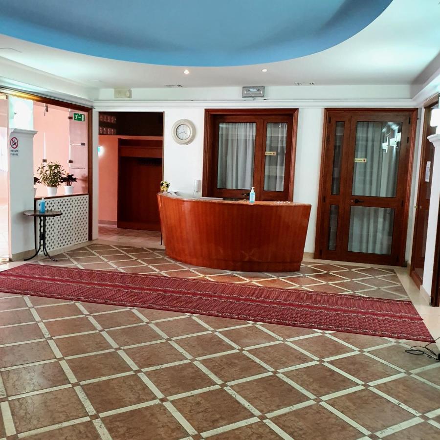 Hotel Perla Massa Lombarda 외부 사진
